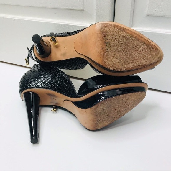 REPORT SIGNATURE Patent Cowhide Peep Toe Pumps Size 9 - Picture 7 of 7